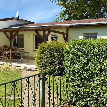 Ferienhaus Bungalow In Arendsee In Ruhiger Lage Екстериор снимка